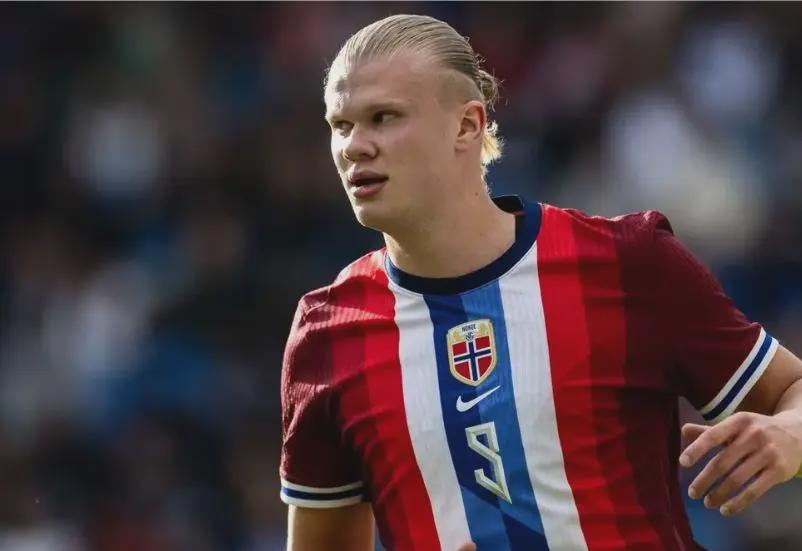 巴洛特利回忆当年在曼城的首堂训练课：我都想吐（巴洛特利回顾曼城首训：累到想吐）