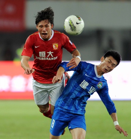 里夫斯本赛季有3次单场15+罚球，追平SGA并列联盟第二多（里夫斯本季三度单场15+罚球，与SGA并列联盟第二多）