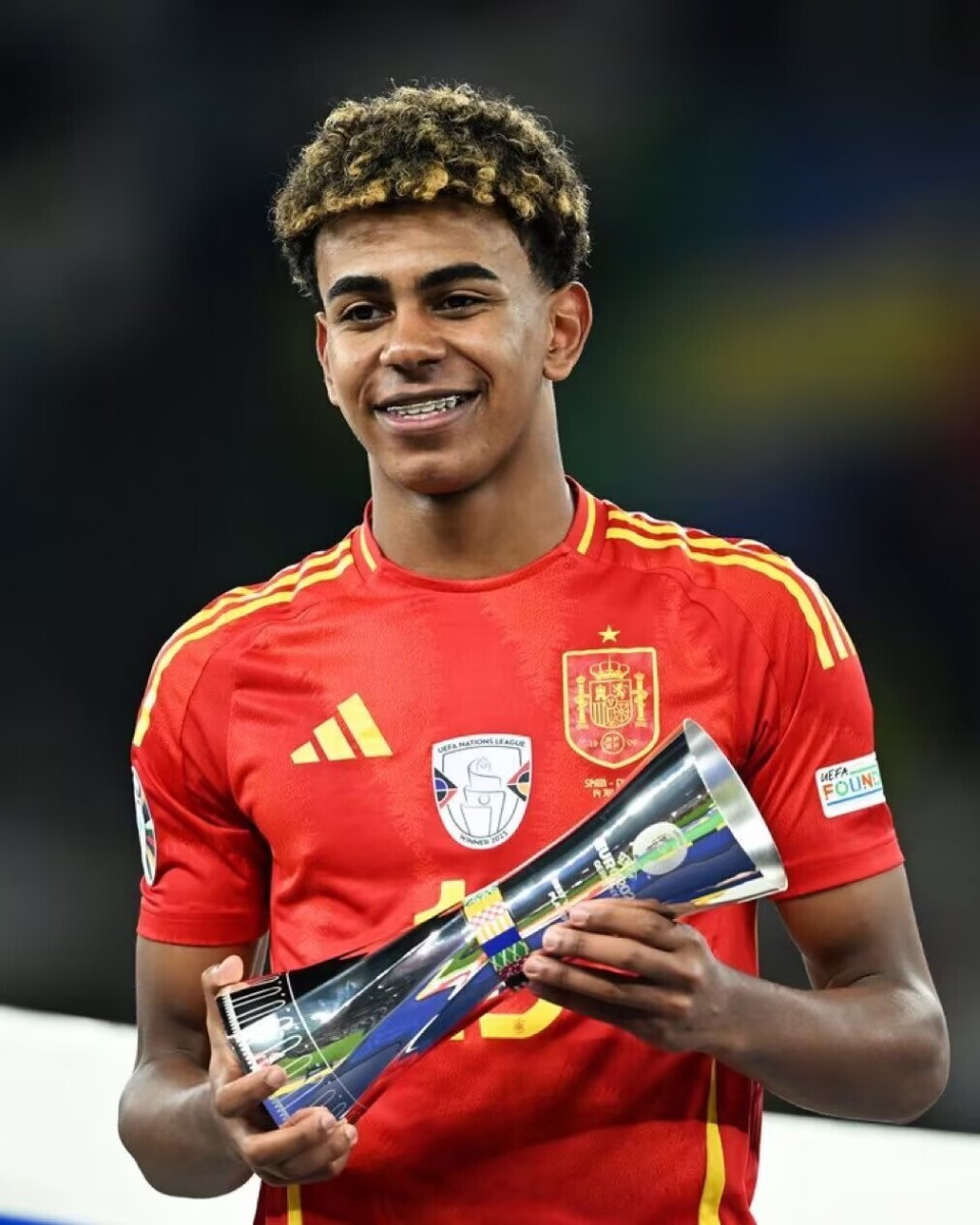 今夜能否晋级？拜仁过去21场德国杯客场对德甲球队仅一次失利（拜仁德国杯客场对德甲近21战仅一败，今夜能否再度晋级？）