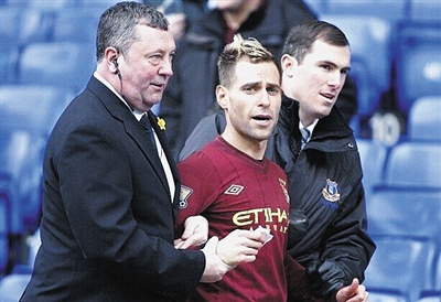 连续支持球队86年的皇家社会1号会员去世，享年96岁（陪伴皇家社会86年的1号会员逝世，享年96岁）