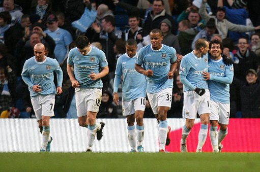 德天空：尽管有其他报道，但弗里克无意离开巴萨（德天空：传闻不断，弗里克仍无意离开巴萨）