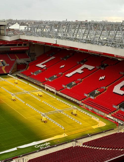 齐达内空降上海！回应 “齐玄宗” 标签，揭秘欧冠三连真相（齐达内现身上海！直面“齐玄宗”外号，解密欧冠三连冠背后的真相）