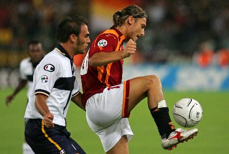 弗里克：没做好逼抢；我们不想用低位防守并靠反击1-0取胜（弗里克：逼抢未到位，我们不想依赖低位防守与反击去拿1-0）