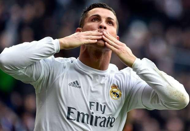 WTT总决赛：王楚钦／孙颖莎战胜印度组合，收获赛事开门红（WTT总决赛：王楚钦／孙颖莎力克印度组合，迎来开门红）