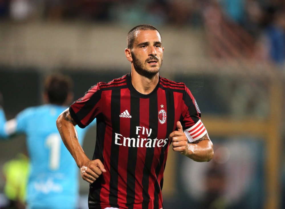 足球曼联门将世界级神扑登上热搜（曼联门将上演世界级扑救，火速登上热搜）